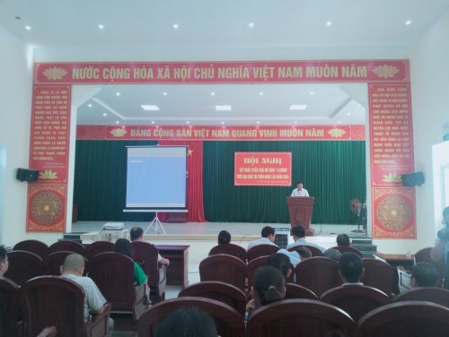 Đồng chí Phạm Văn Sơn, PCT UBND thị trấn - Phó Trưởng BCĐ chuyển đổi số thị trấn khai mạc lớp tập huấn mô hình 3 KHÔNG.jpg